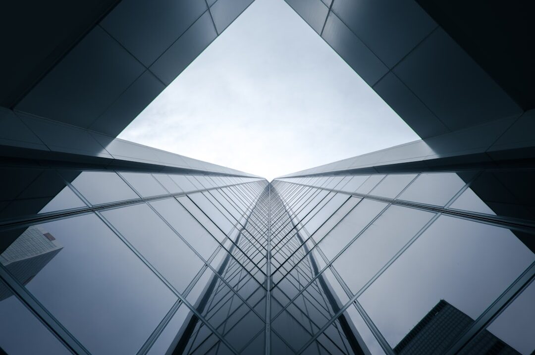 Photo 1 Code editor 2 Server architecture