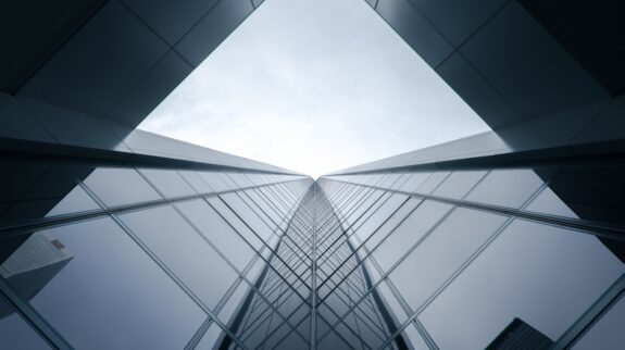 Photo 1 Code editor 2 Server architecture