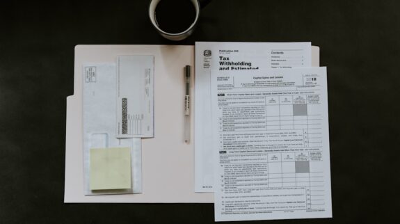 Photo Interviewer, Accountant