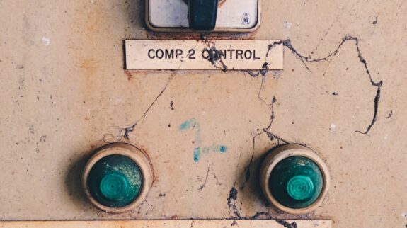 Photo "Making Tough Calls: Answering Questions About Difficult Decisions"