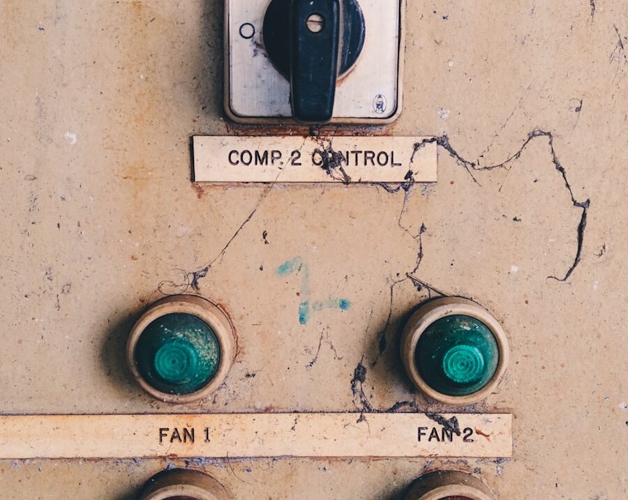 Photo "Making Tough Calls: Answering Questions About Difficult Decisions"