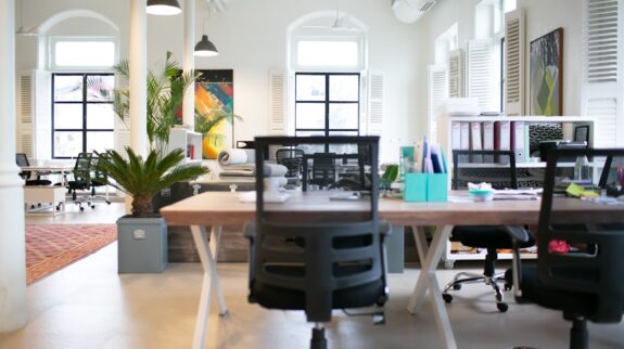 Photo "Your Ideal Workplace: Describing Your Preferred Environment Effectively"
