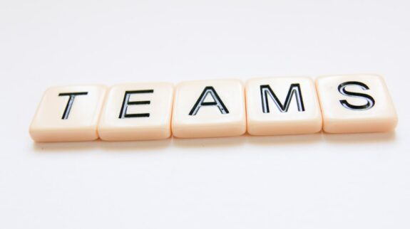 Photo The Strength of Collaboration: Emphasizing Teamwork in Your Answers