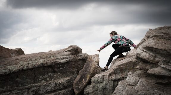 Photo "Overcoming Obstacles: Telling Stories of Resilience in Interviews"