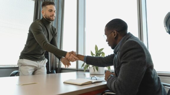 Discussing-Continuous-Learning-to-Stand-Out-in-Interviews-2048x1365